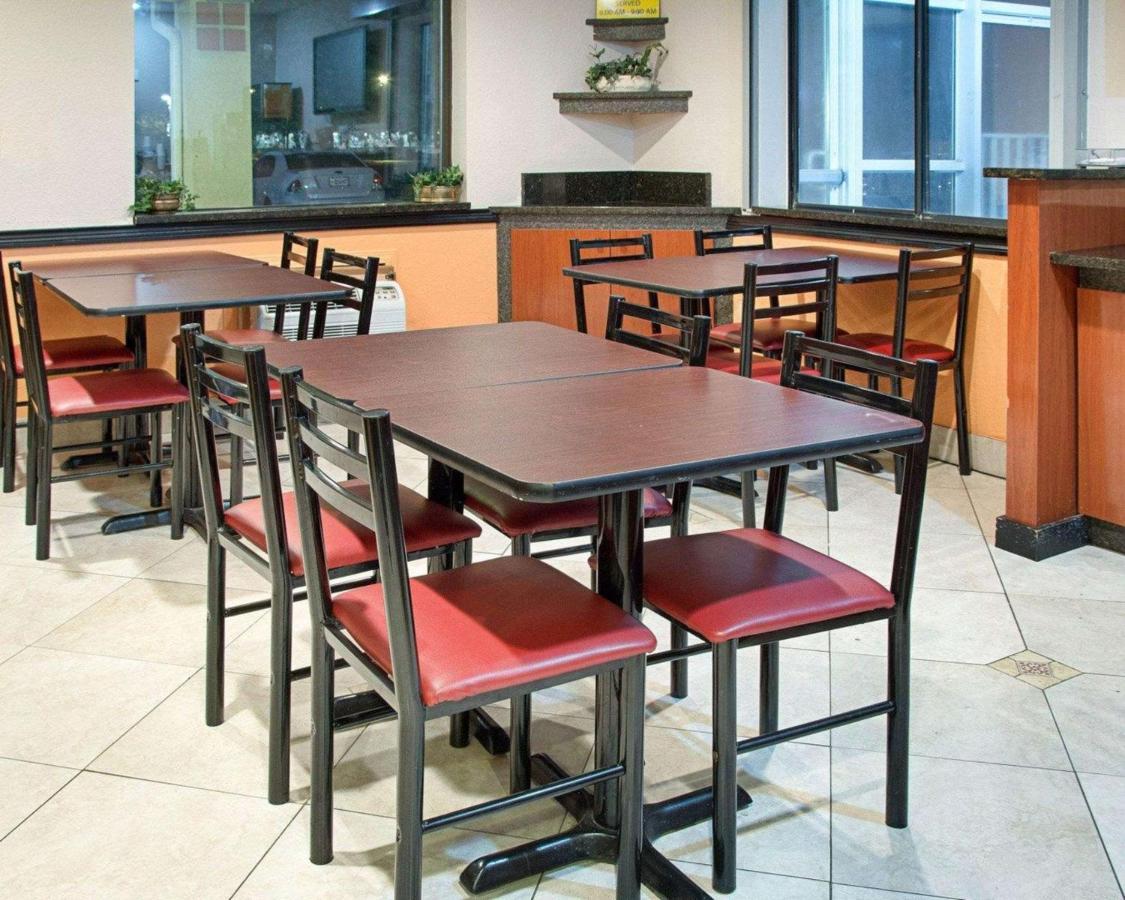 Rodeway Inn Florence - Cincinnati South Buitenkant foto
