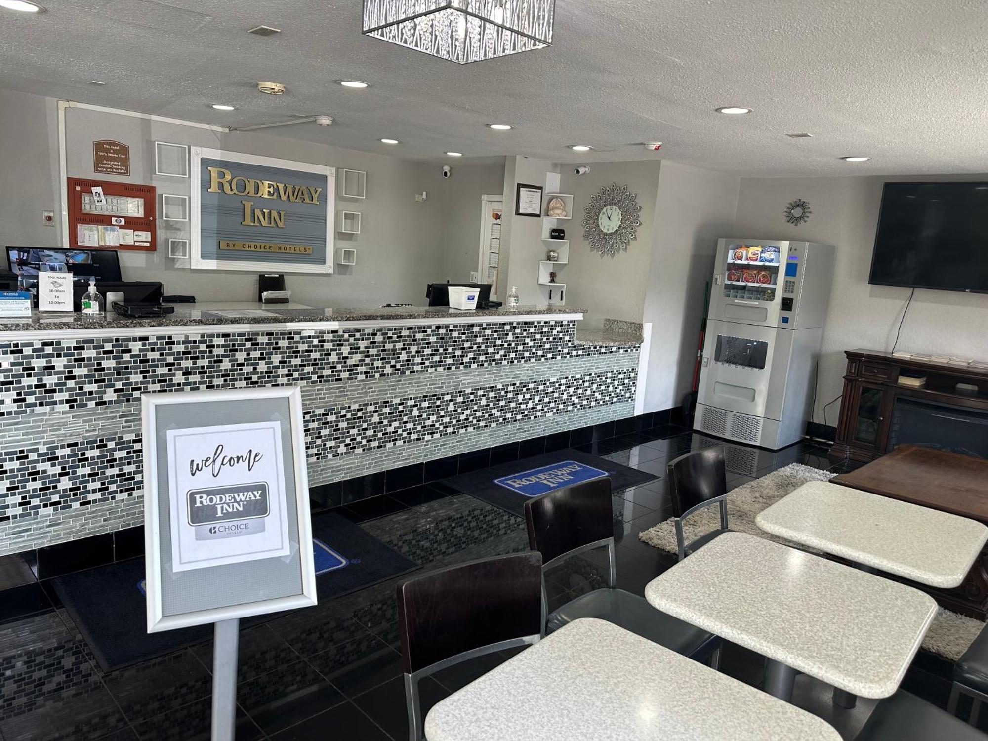 Rodeway Inn Florence - Cincinnati South Buitenkant foto